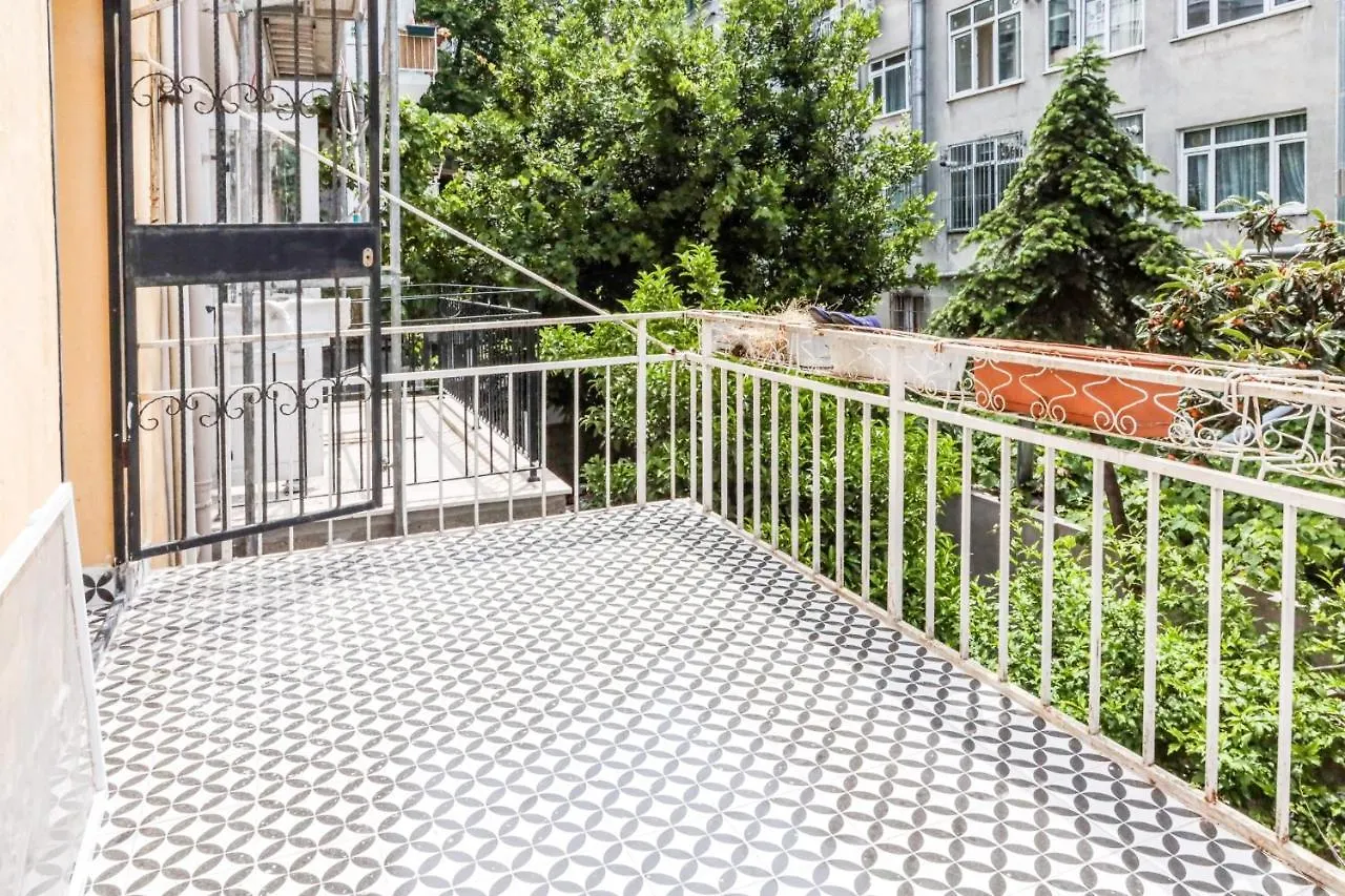 Apartment Studio Flat W Balcony Near Moda Shore In Kadikoy Istanbul